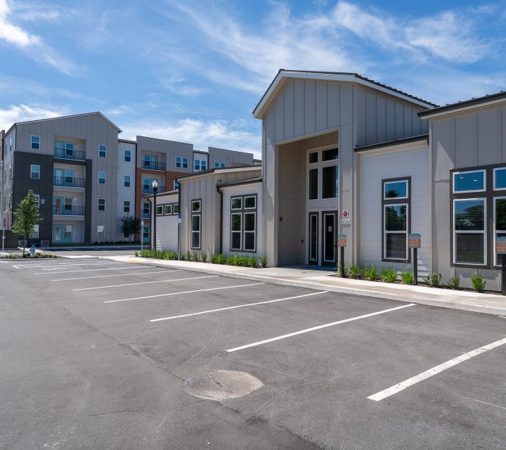 BeachlineLuxuryApartments58